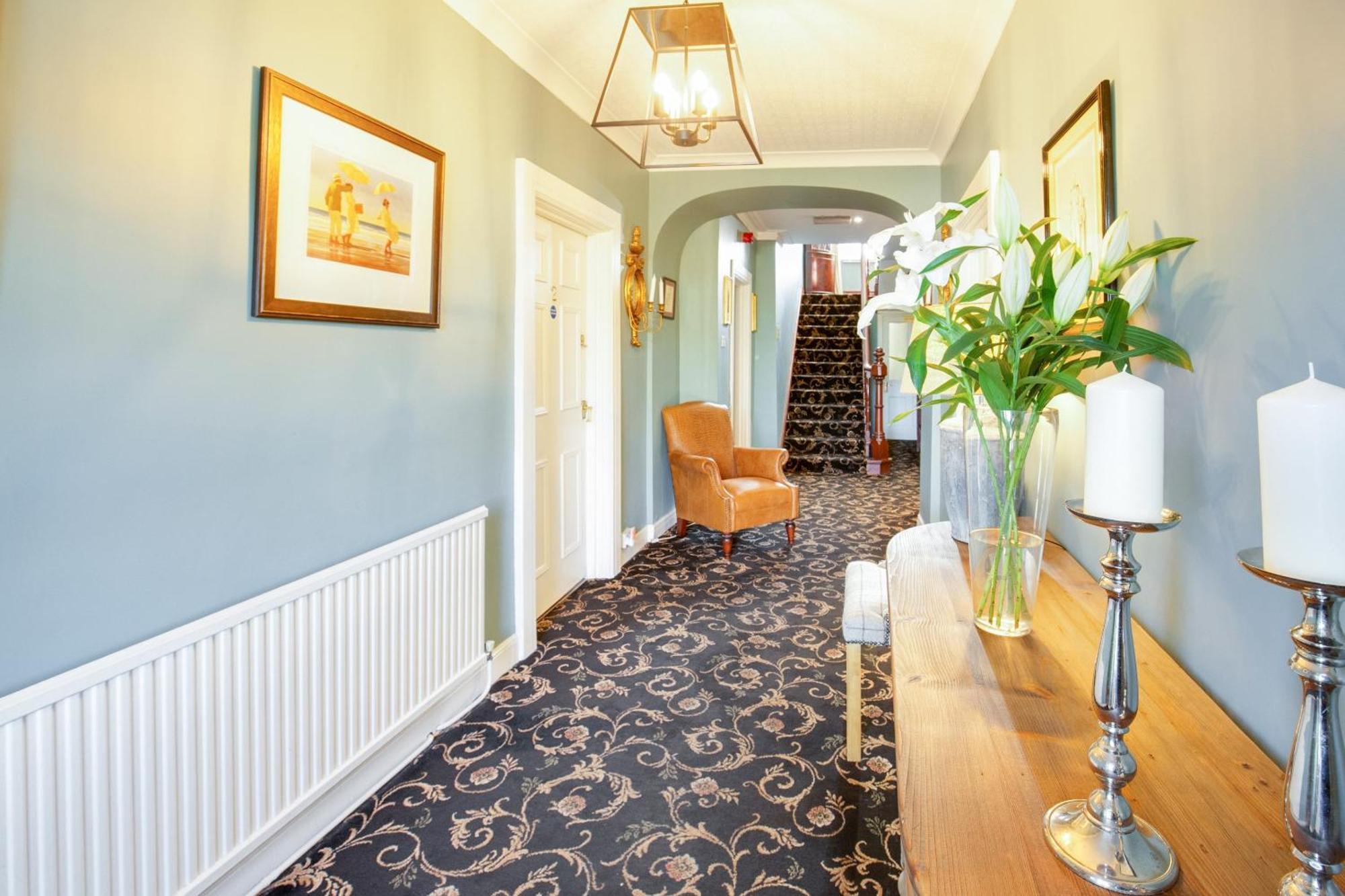 Oyo Lamphey Hall Hotel Pembroke Buitenkant foto